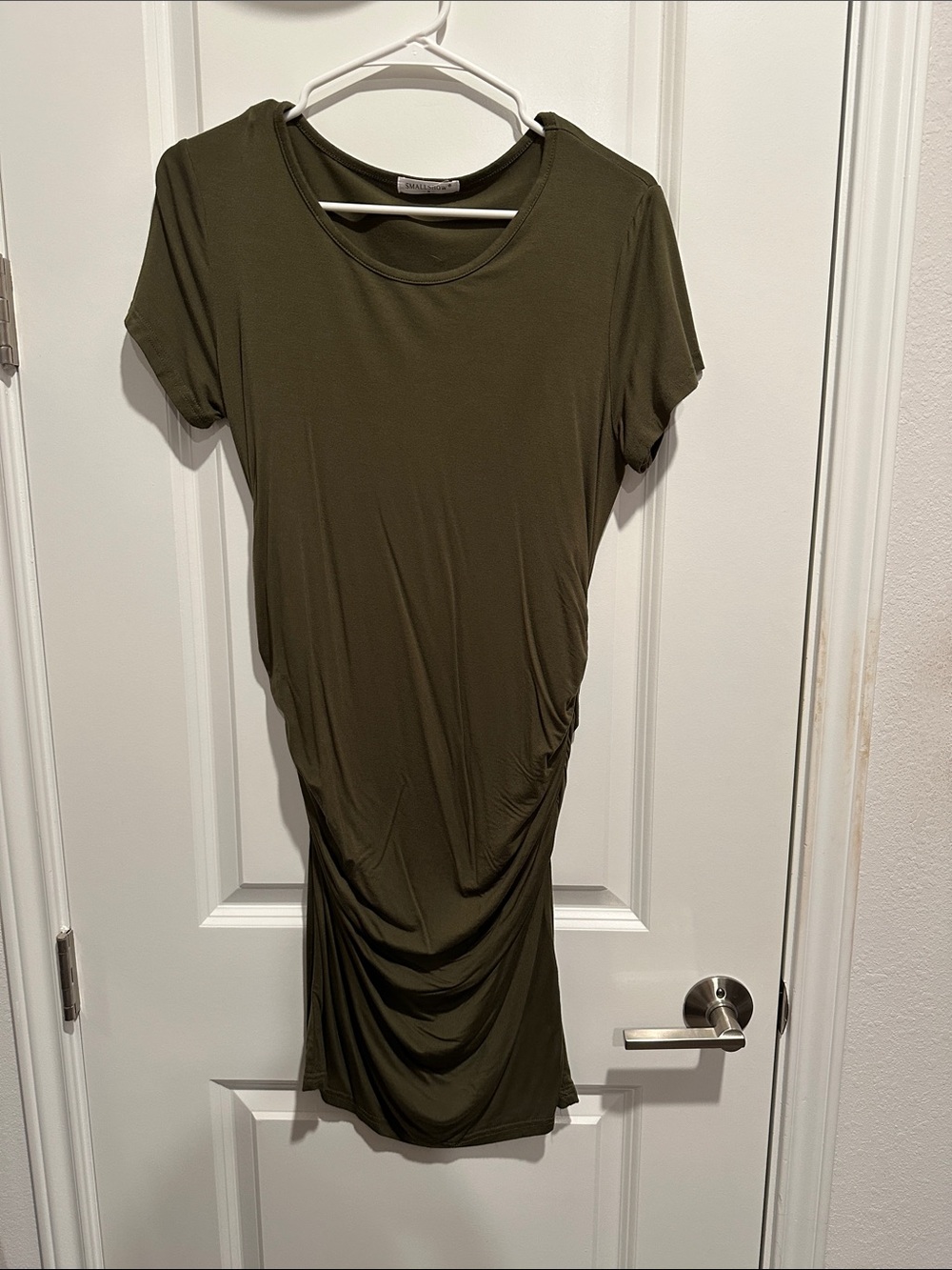 Small Show Women’s Maternity Olive Green Ruched Short Sleeve Dress